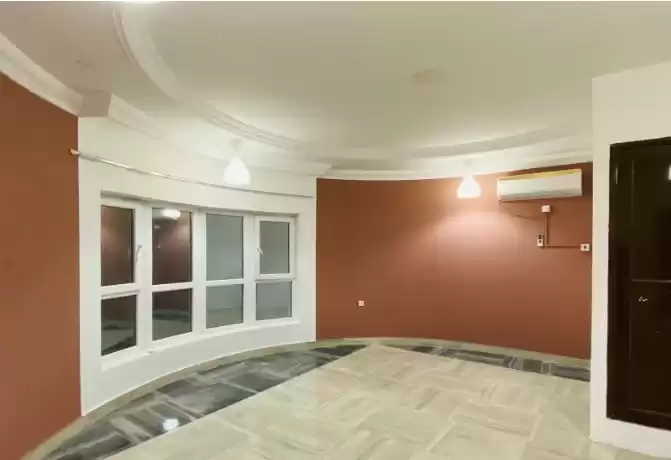 Residential Ready Property Studio U/F Apartment  for rent in Al Sadd , Doha #15680 - 1  image 